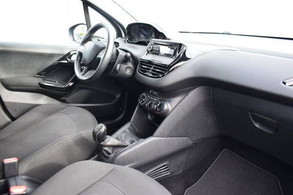 Peugeot 208 1.0 VTi Access LEES TEKST!