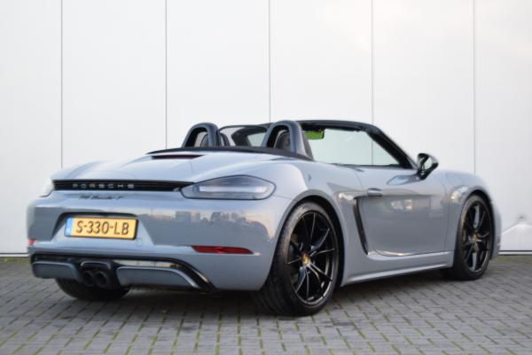 Porsche 718 Boxster 2.0 T Sport Chrono Plus Design/pakket Bose 12000km! Arctic Grey