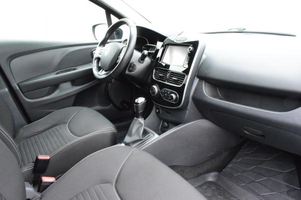 Renault Clio Estate 0.9 TCe Limited Navi Privacy/Glass Airco Cruise Pdc Trekhaak