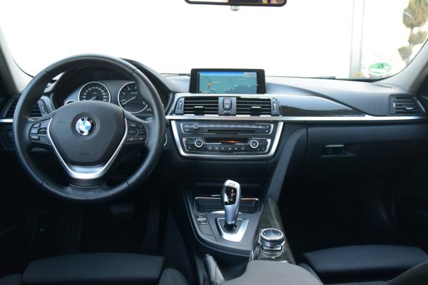 BMW 3 Serie Touring 316d Automaat Executive Luxery-Line Sportstoelen 19' M-Sport-LMV Navi Trekhaak