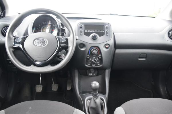 Toyota Aygo 1.0 VVT-i x-fun Airco Audio/Bluetooth