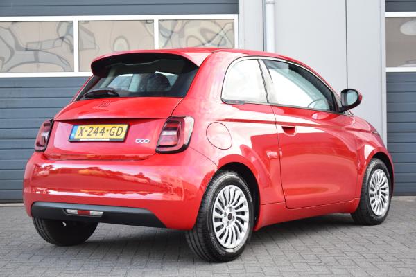 Fiat 500 RED 24 kWh Ecc Cruise Navi Dab Bluetooth 13dkm!