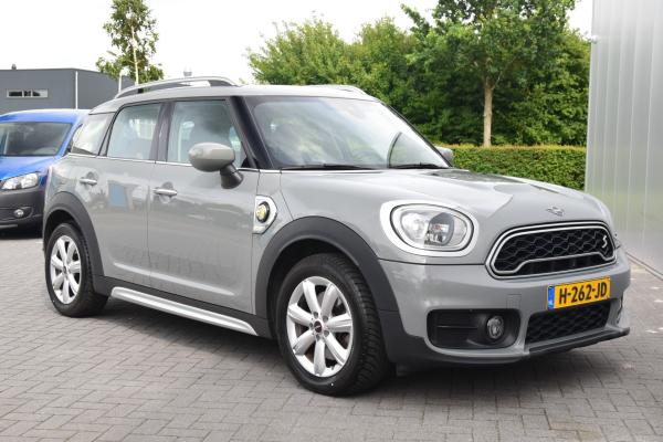 MINI Countryman 2.0 Cooper S E ALL4 Salt Led Navi Sportstoelen Pdc