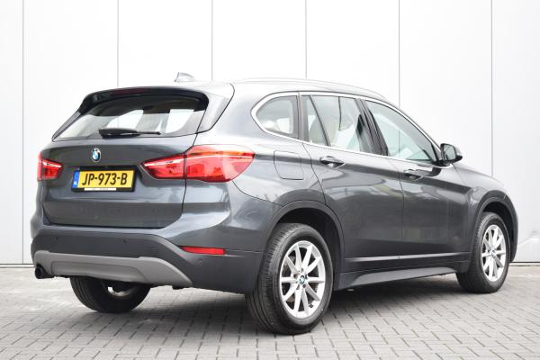 BMW X1 sDrive18i Centennial High Executive Leer/Sportstoelen/Verwarmd Navi/Camera Eerste eigenaar 109dkm!