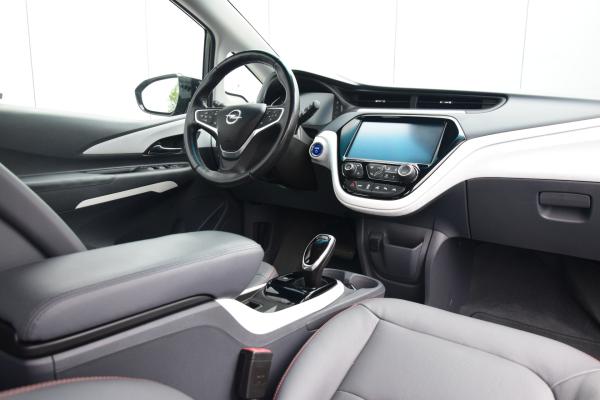 Opel Ampera-E Launch executive 60 kWh Leer/Verwarmd/Voor/achter