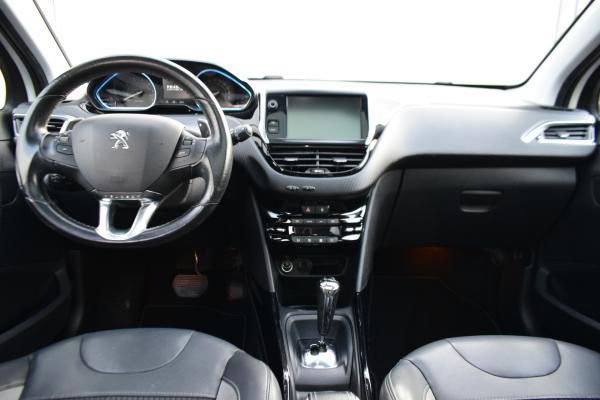 Peugeot 2008 1.2 PureTech Allure Automaat Pano/dak Priv/Glass Navi Ecc Cruise