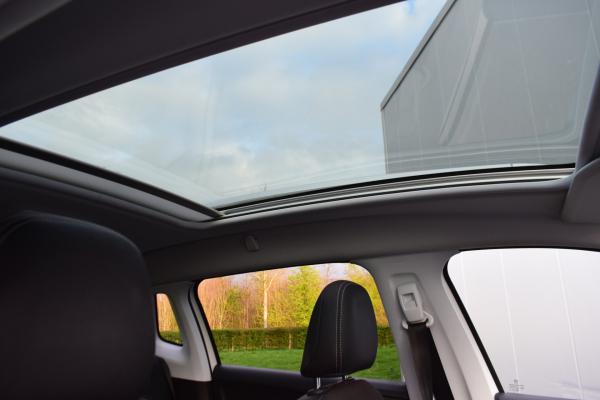 Peugeot 2008 1.2 PureTech Allure Automaat Pano/dak Priv/Glass Navi Ecc Cruise