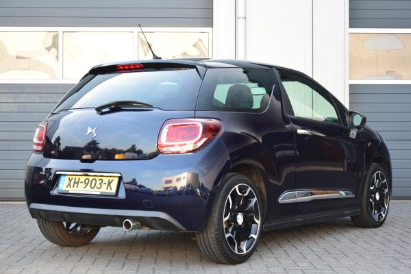 DS DS 3 1.2 PureTech Automaat Connected Chic Camera Ecc Cruise Priv/Glass 17'