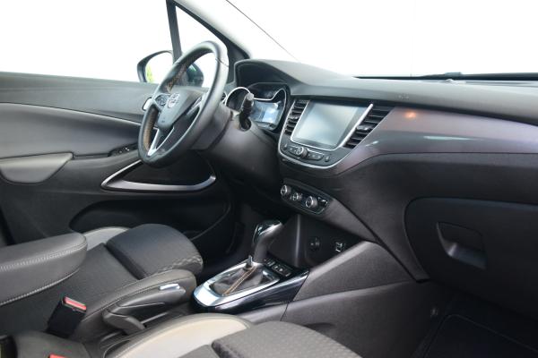 Opel Crossland X 1.2 Turbo Automaat Innovation Navi/Camera Pdc Priv/Glass 17' Trekhaak