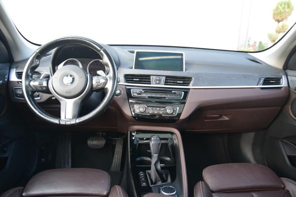 BMW X1 xDrive25d High Executive X-Line Pano/Dak Leer/Sport/Verwarmd Trekhaak/wegklapbaar