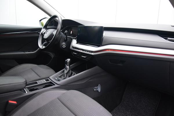 Škoda Octavia Combi 1.0 TSI Business Edition Priv/Glass Navi/Carplay Digi/Cockpit Led Pdc