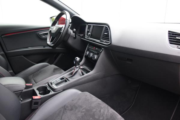 SEAT León ST 1.0 TSI FR Ultimate Edition Priv/Glass Stoelverwarming Led Navi Pdc