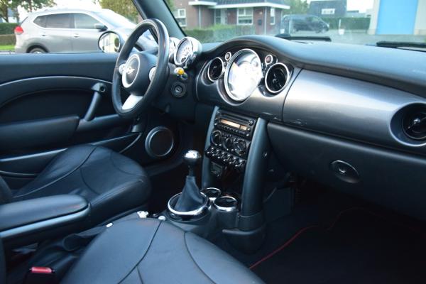 MINI Cabrio 1.6 Cooper S Chili Leer/Verwarmd Xenon Harman Kardon