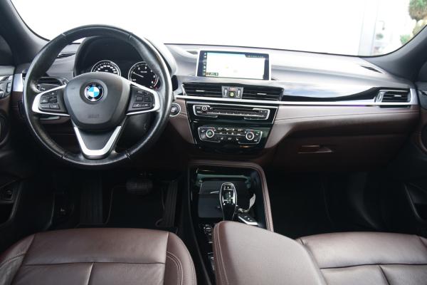 BMW X2 sDrive16d High Executive Edition HU Leer/Verwarmd Schuifdak Led