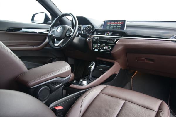 BMW X2 sDrive16d High Executive Edition HU Leer/Verwarmd Schuifdak Led