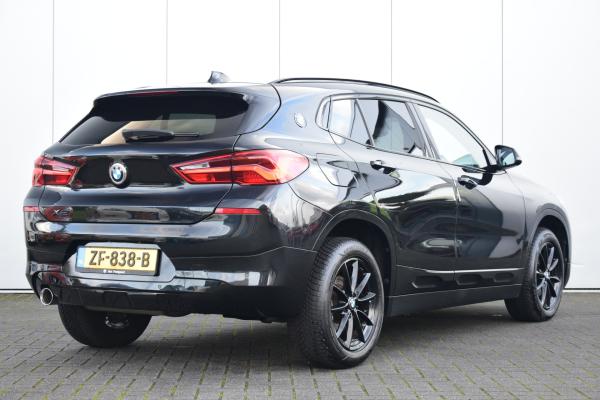 BMW X2 sDrive16d High Executive Edition HU Leer/Verwarmd Schuifdak Led