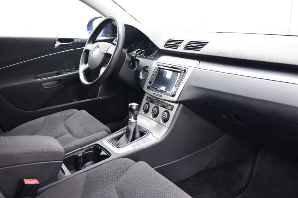 Volkswagen Passat Variant 2.0 FSI Comfortline Trekhaak APK tot 14-11-2026