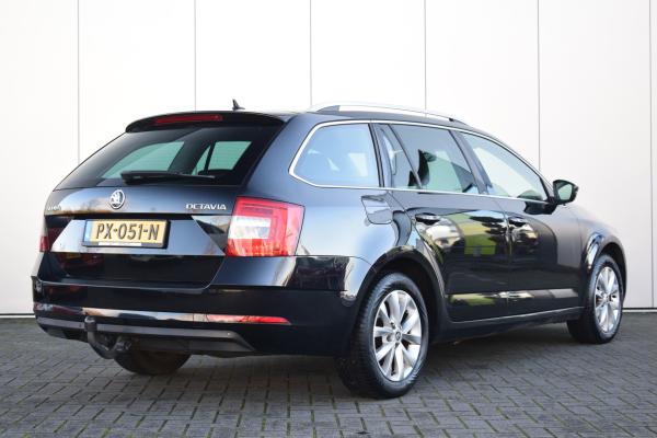 Škoda Octavia Combi 1.6 TDI Greentech Ambition Business Navi Stoelverwarming Priv/Glass Ecc Cruise Trekhaak