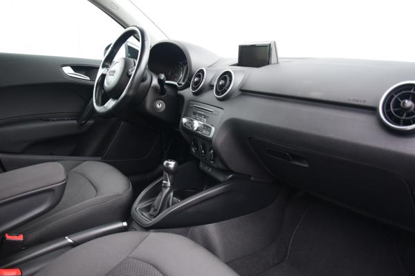 Audi A1 Sportback 1.0 TFSI Adrenalin S-Line/Ex 5Persoons Navi/Bluetooth Airco Cruise
