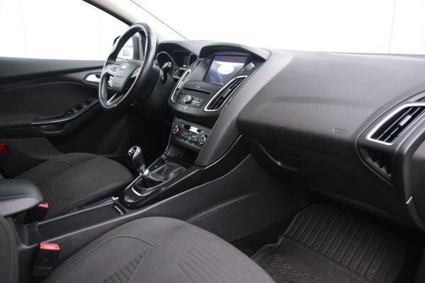 Ford FOCUS Wagon 1.0 Titanium Navi Priv/Glass Ecc Cruise Pdc