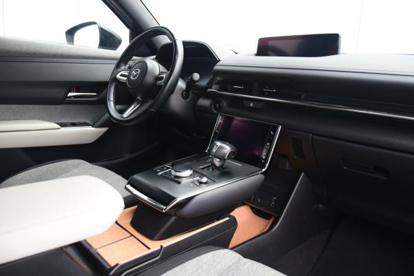 Mazda MX-30 e-SkyActiv 145 Comfort 36 kWh Navi/Camera Stoel/Stuurverwachting