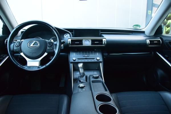 Lexus IS 300h Hybrid Sport Edition 25th Navi/Camera Schuifdak Stoelverwarming