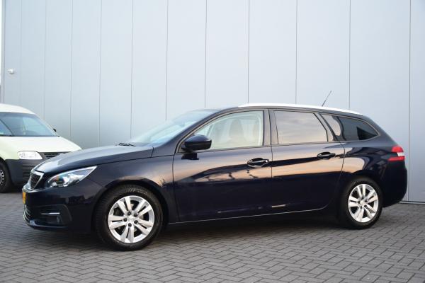 Peugeot 308 SW 1.2 PureTech Blue Lease Executive Pano/dak Priv/Glass Navi Ecc Cruise Pdc Trekhaak