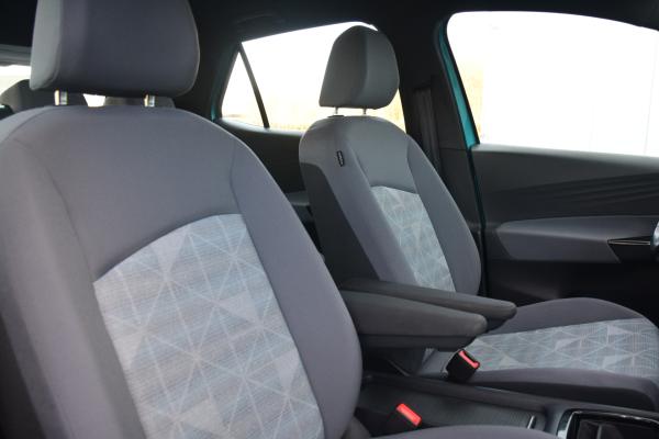 Volkswagen ID.3 Pro 58 kWh SOH 90% Stoel/Stuur/Verwarmd Led Navi/Dab Trekhaak/afneembaar