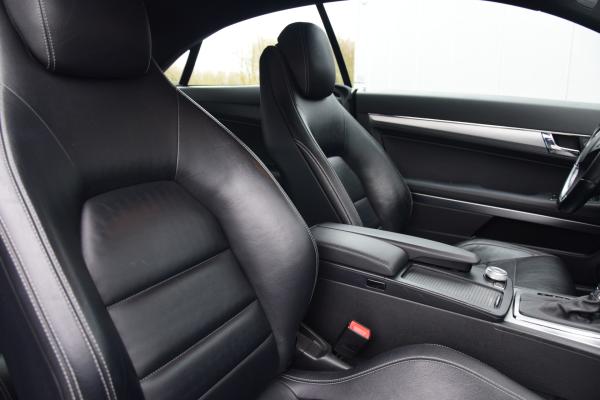 Mercedes-Benz E-Klasse Coupé 250 CGI Elegance Bi-Xenon Leer/Verwarmd Navi Pdc