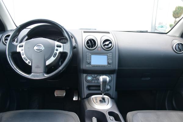 Nissan QASHQAI 2.0 Connect Edition Pano/dak Trekhaak