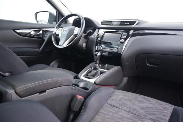 Nissan QASHQAI 1.2 Connect Edition Pano/Dak Priv/Glass Navi/Dab
