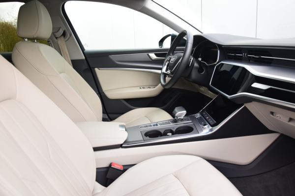 Audi A6 Avant 40 TDI Automaat Pano Led Navi/Dab Leer/Verwarmd/Voor/Achter
