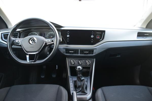 Volkswagen Polo 1.0 TSI Comfortline Navi/Carplay Pdc/Voor/achter 81dkm!