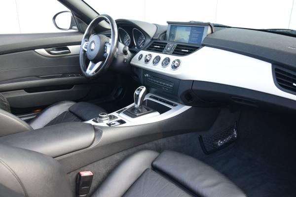 BMW Z4 Roadster sDrive35i Introduction