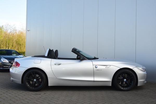 BMW Z4 Roadster sDrive35i Introduction