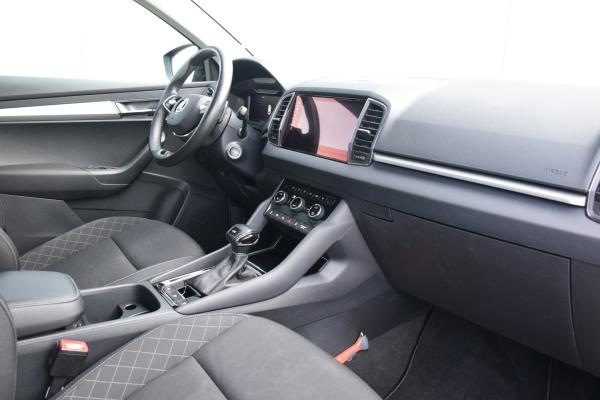 Škoda Karoq 1.5 TSI ACT Business Edition Navi/Dab Pdc/Voor/Achter/Assistent Stoelverwarming