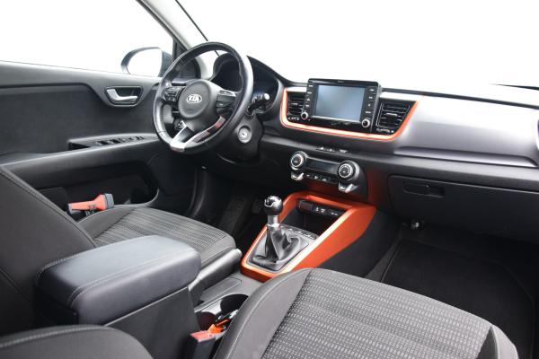 Kia Stonic 1.2 MPi ComfortPlusLine Navigator Ecc Stuur/Stoelverwarming 104dkm!