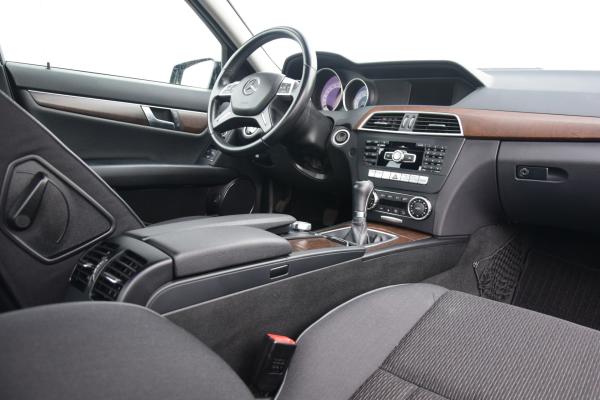 Mercedes-Benz C-Klasse 180 Business Class Elegance Navi/Bluetooth Ecc Cruise Pdc