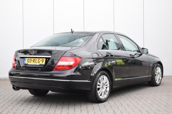 Mercedes-Benz C-Klasse 180 Business Class Elegance Navi/Bluetooth Ecc Cruise Pdc