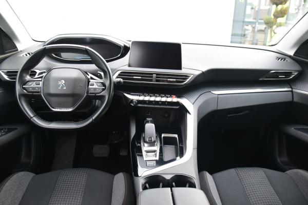 Peugeot 5008 1.2 PureTech Blue Lease Executive 7persoons!