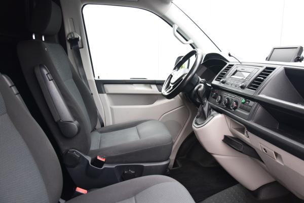 Volkswagen Transporter 2.0 TDI L2H1 Comfortline Automaat