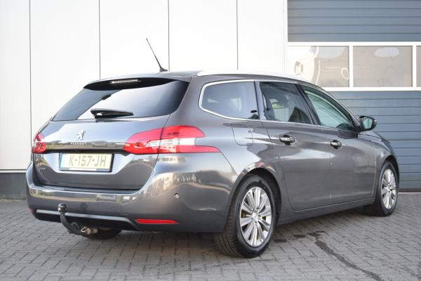 Peugeot 308 SW 1.2 PureTech Allure Pack Navi/Carplay Priv/Glass Pdc Trekhaak