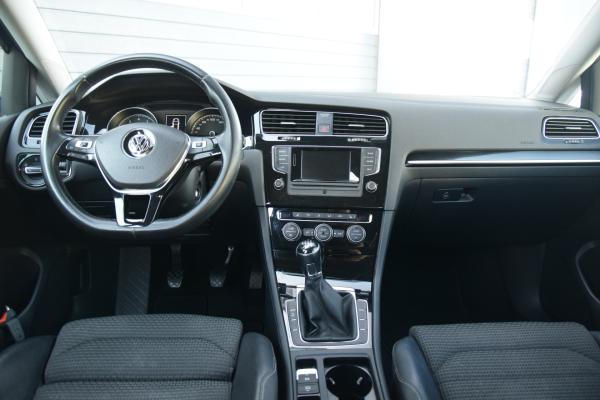 Volkswagen Golf Variant 1.4 TSI Highline Audio/Bluetooth Sportstoelen/Verwarmd Trekhaak/wegklapbaar