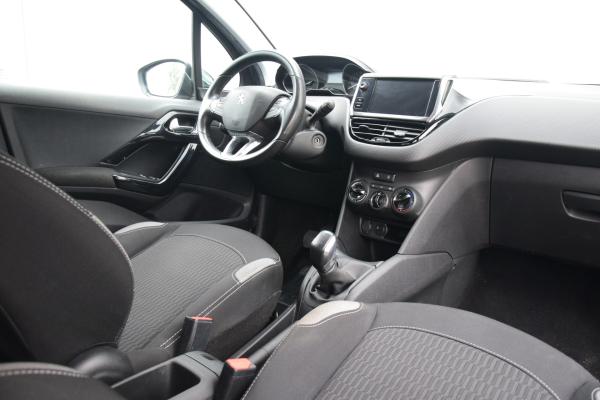 Peugeot 208 1.6 BlueHDi Blue Lease 122dkm!