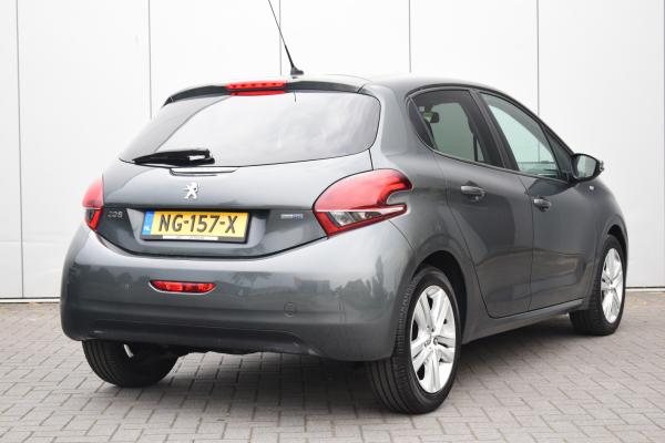 Peugeot 208 1.6 BlueHDi Blue Lease 122dkm!