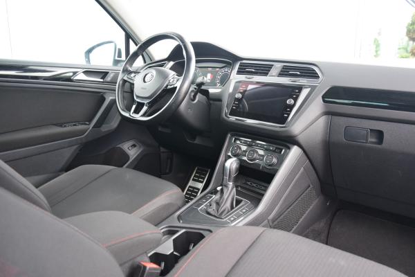 Volkswagen Tiguan 1.4 TSI ACT Comfortline Business R Sound Camera/360 Pano Digi/Cockpit Trekhaak/Elektrisch