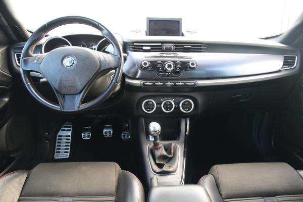 Alfa Romeo Giulietta 1.4 T Distinctive Sport/Winter/pack Blue&Me
