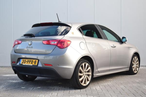Alfa Romeo Giulietta 1.4 T Distinctive Sport/Winter/pack Blue&Me