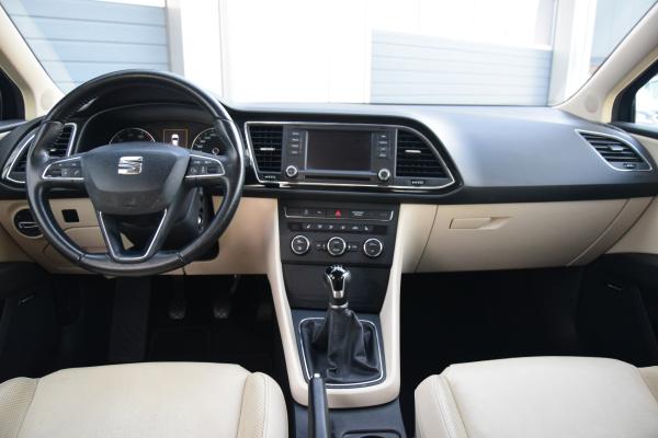 SEAT Leon 1.4 TSI Style Navi Leer/stoelverwarming Sound/pakket Pdc