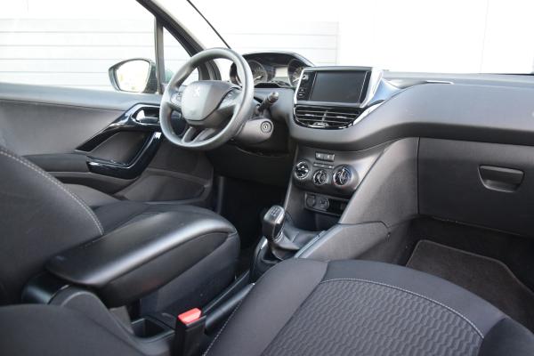 Peugeot 208 1.2 PureTech Blue Lease Active Navi/Carplay Airco Cruise